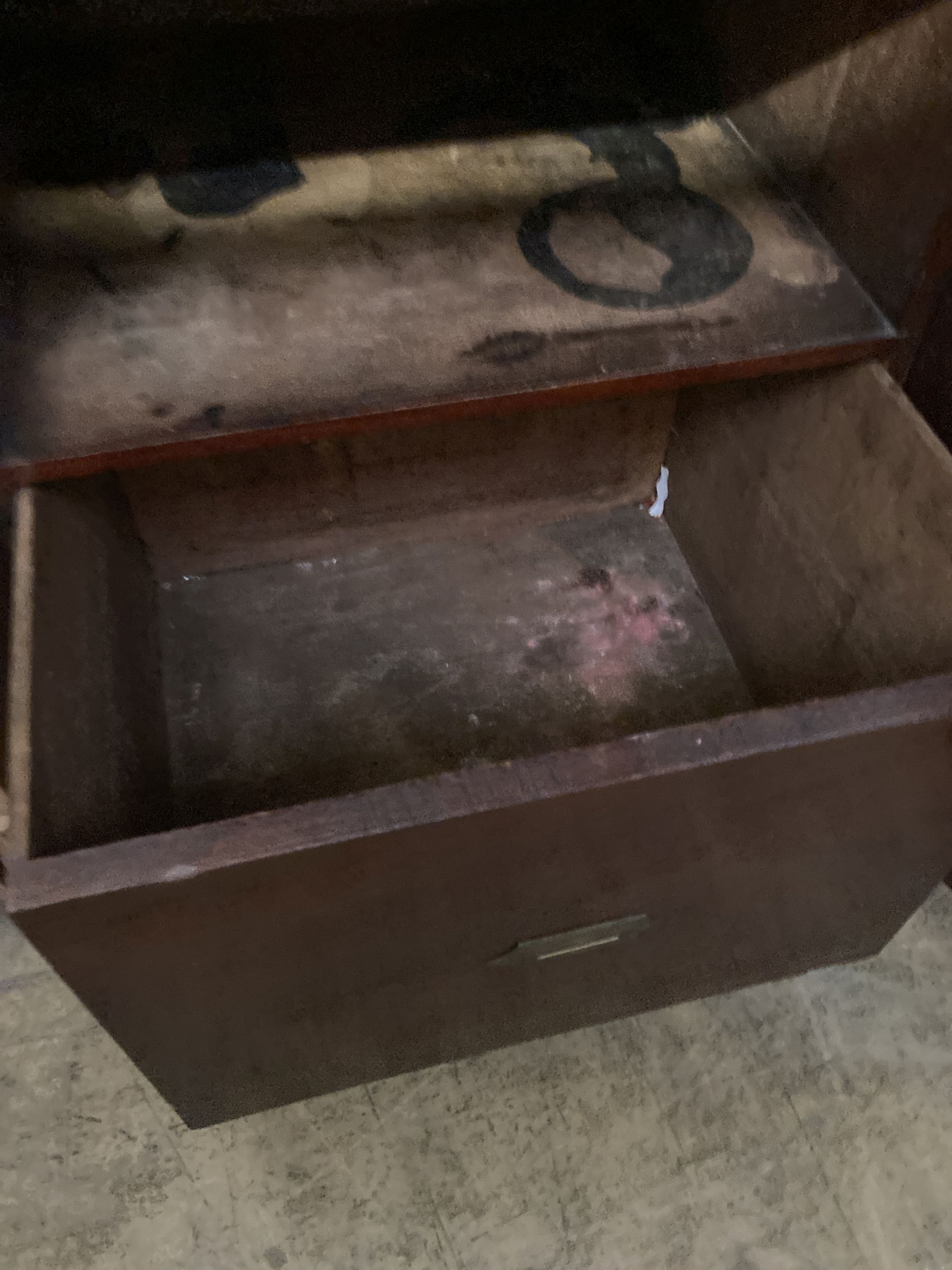A Victorian mahogany pedestal cupboard, width 65cm, depth 56cm, height 94cm